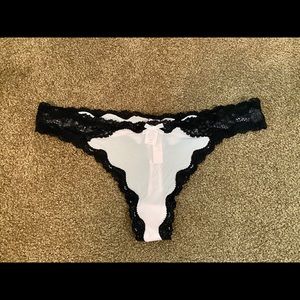 Victoria Secret NWT pink/black thong L